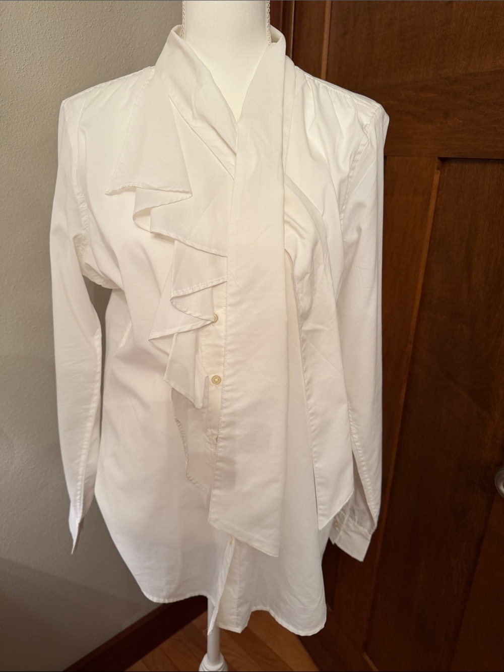 Gap Women’s White Ruffle Front Shirt Jacket